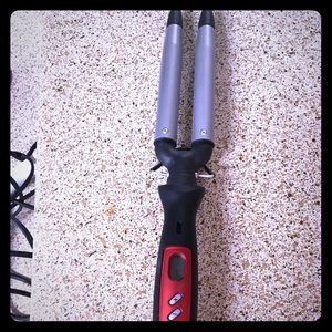 Brand new Remy curling iron